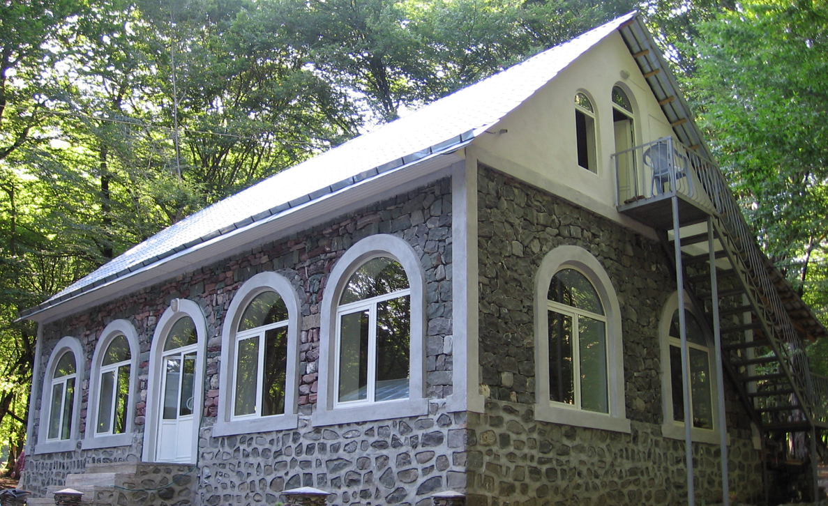 Cottage Exterior 5